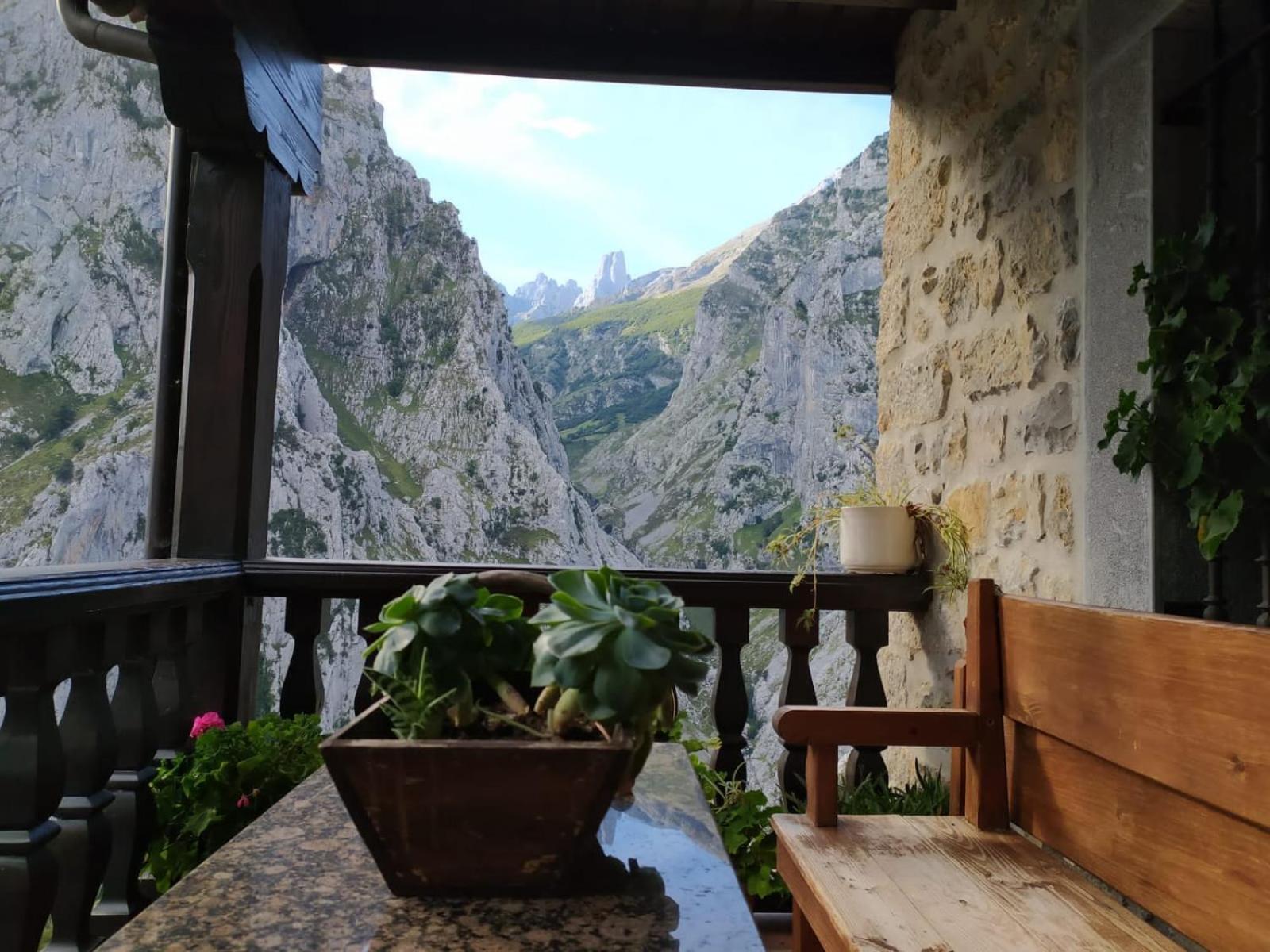 El Portal Del Abuelo Daire Arenas De Cabrales Dış mekan fotoğraf