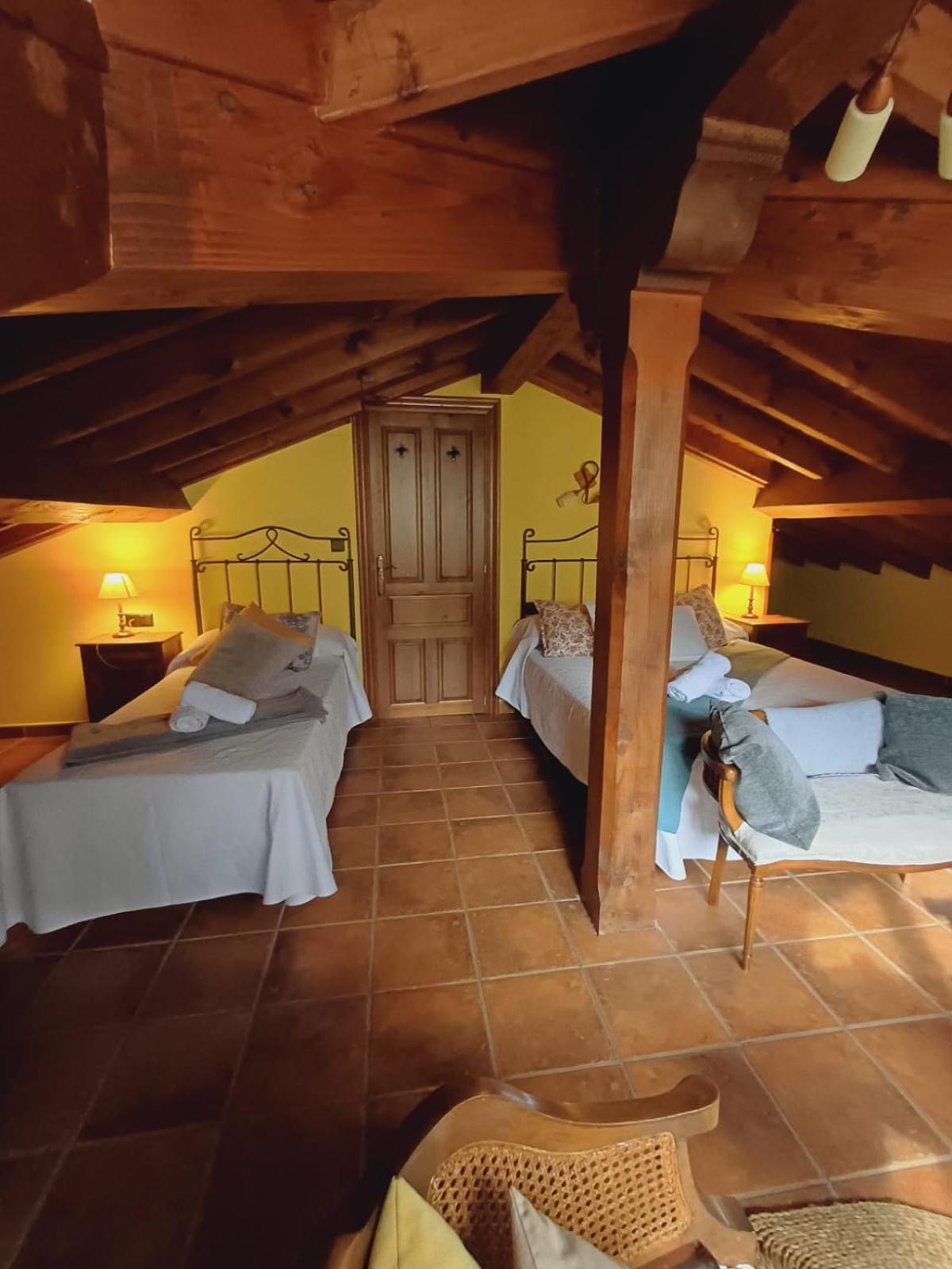 El Portal Del Abuelo Daire Arenas De Cabrales Dış mekan fotoğraf