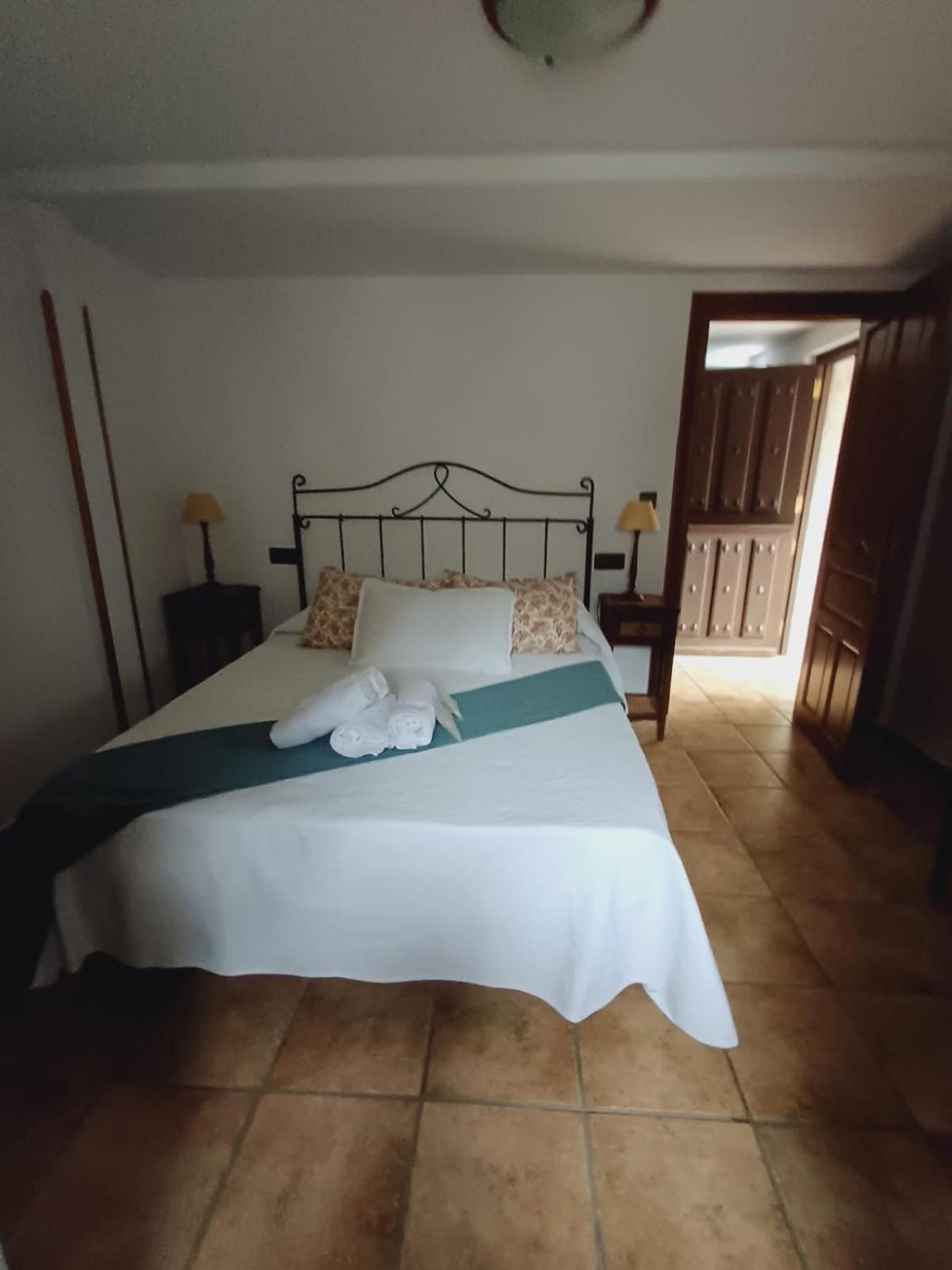 El Portal Del Abuelo Daire Arenas De Cabrales Dış mekan fotoğraf